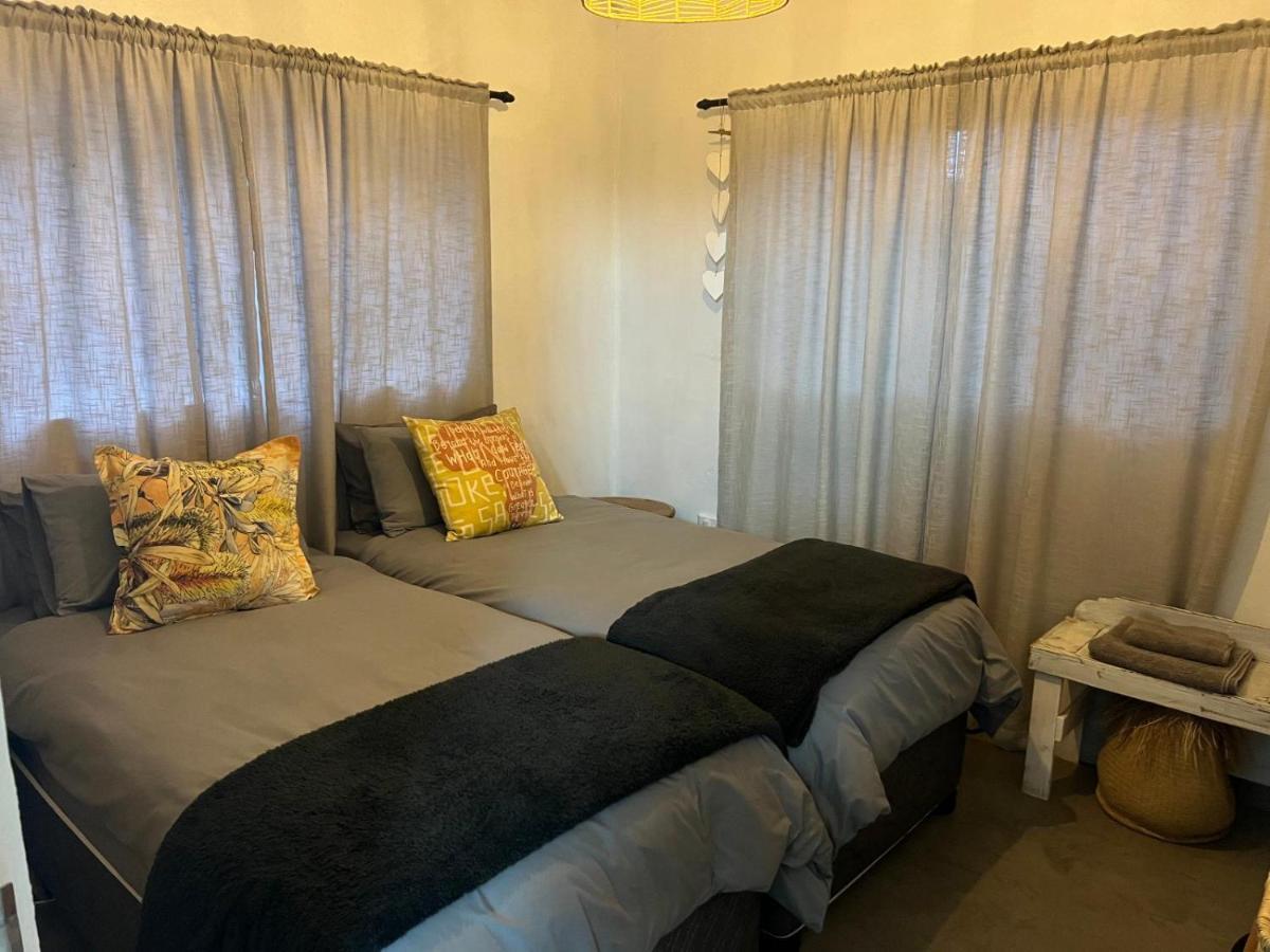 Linga Futhi Beach Cottages Port Saint Johnʼs Pokoj fotografie